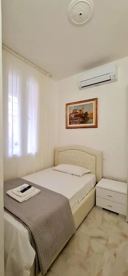 Farah'S House Hotel Padova Gæstehus